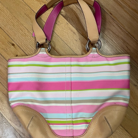 Coach Authentic pastel stripe summer hand bag, pocketbook EUC - Picture 2 of 5